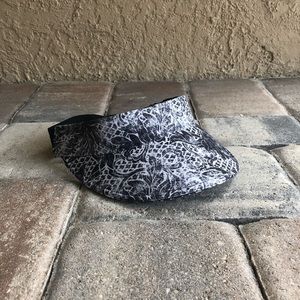 NWT Lululemon Fast Paced Run Visor